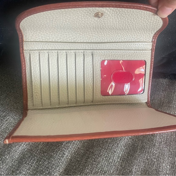 Pebble Grain Continental Clutch - Picture 4 of 4